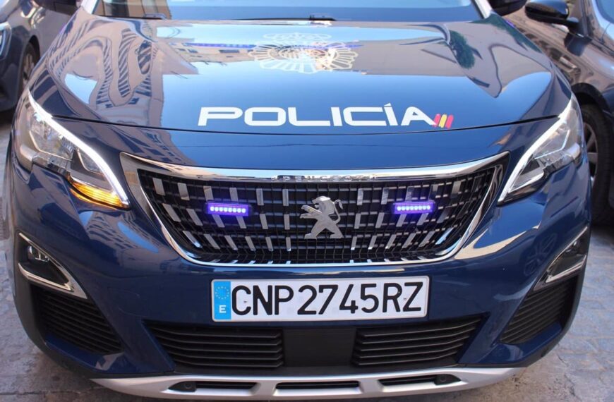 Operación policial resulta en la detención de ocho individuos implicados en la posesión extensiva de material de abuso infantil