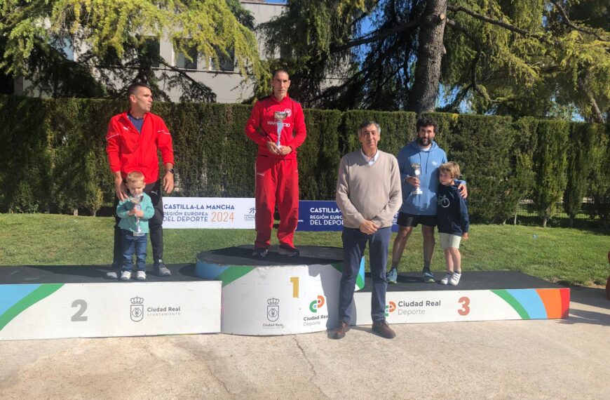 José Caro Destaca la Importancia del Deporte en la Entrega de Medallas de las ’24 Horas Ciudad Real’