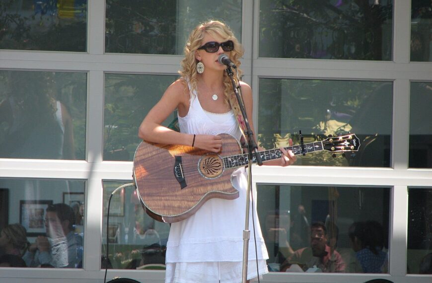 Taylor Swift podría obtener £1.2 millones al alquilar sus propiedades mientras dura su gira por Europa