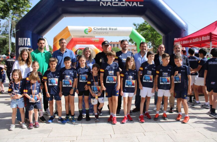 Castilla-La Mancha agradece a la Policía Nacional su iniciativa solidaria con la Carrera del Bicentenario