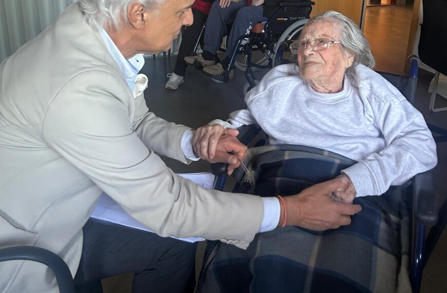 Teodora, la Madrileña Más Longeva, Revela su Secreto con 112 Años