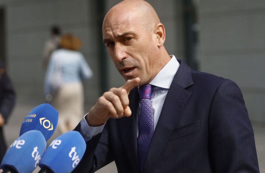 Rubiales Pide que sus Hijas Testifiquen en la Investigación del Polémico Beso a Jenni Hermoso