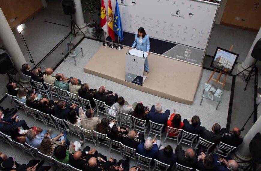 La Junta Destaca la Labor de la Policía Nacional en la Defensa de la Democracia y La Igualdad