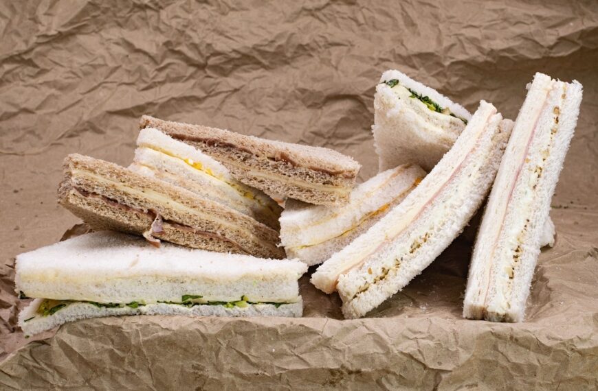 Sándwiches: La Esencia Indispensable de Todo Picnic