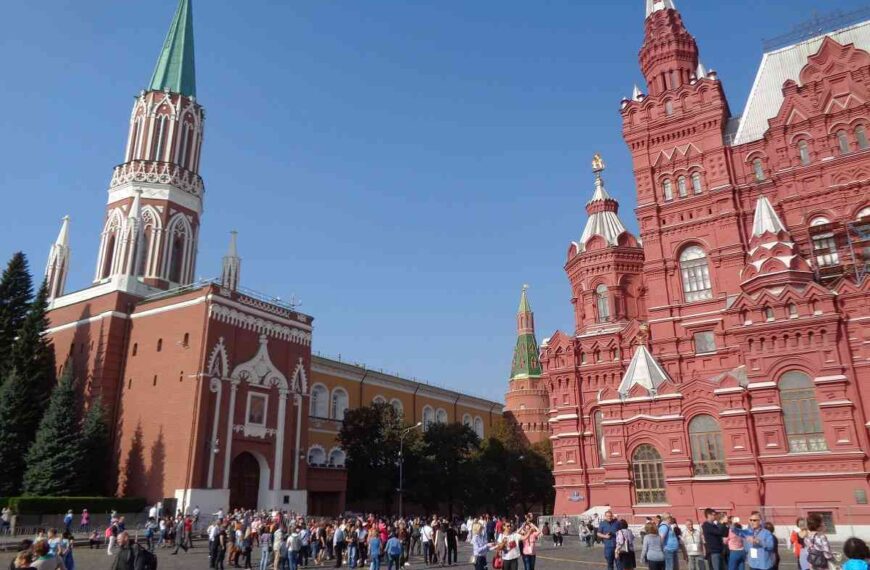 Moscú Renace con Orgullo: Una Transformación de Arriba a Abajo