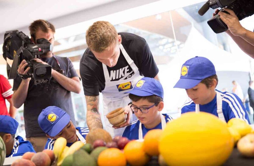 El 50% de los mayores en España omiten la fruta en la merienda