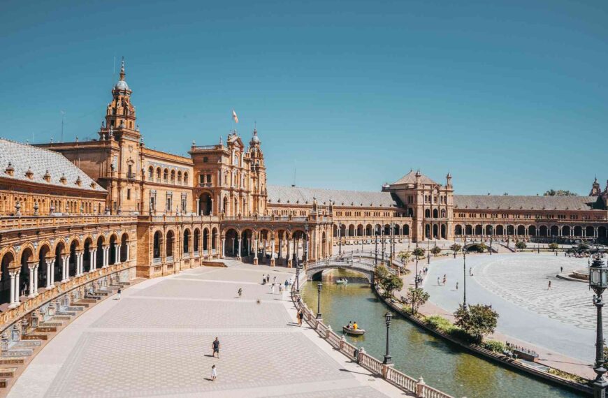 Guía Completa: Lo Esencial para tu Viaje a Sevilla