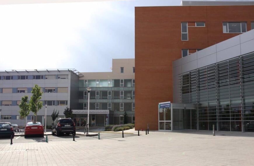 Accidente Laboral en Alcázar: Dos Heridos al Caer de una Cesta Elevadora a Diez Metros de Altura