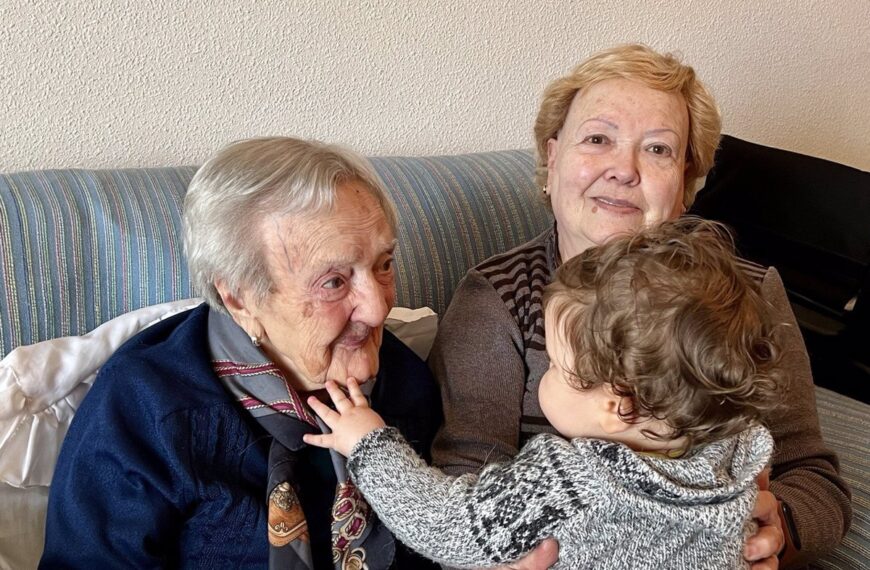 Dolores Buitrago, Decana de C-LM, Muere a los 110 Años Rodeada del Cariño Familiar