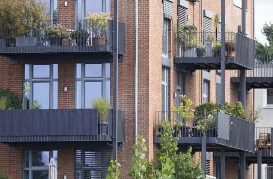 Ahorro eficiente: instala paneles solares en tu balcón