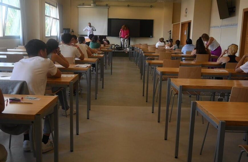 Estudiantes de Castilla-La Mancha Inician la Convocatoria Extraordinaria de la EvAU