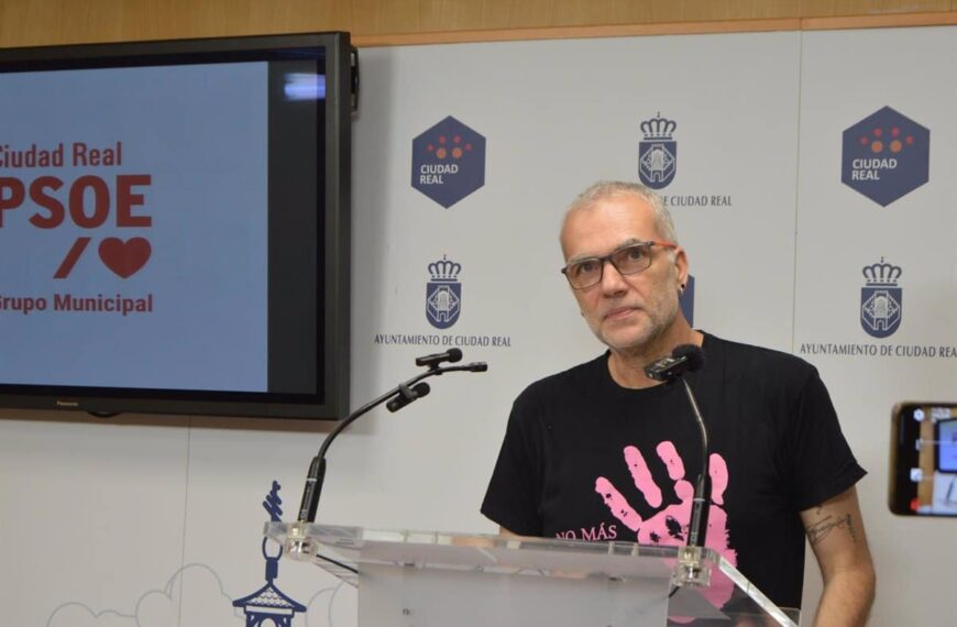 El PSOE en Ciudad Real critica el retraso en la entrega de becas de material escolar tras el inicio del curso académico