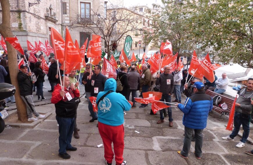 Conductores de autobús de C-LM piden jubilarse a los 60 años para mejorar la seguridad vial: “La fatiga mata”