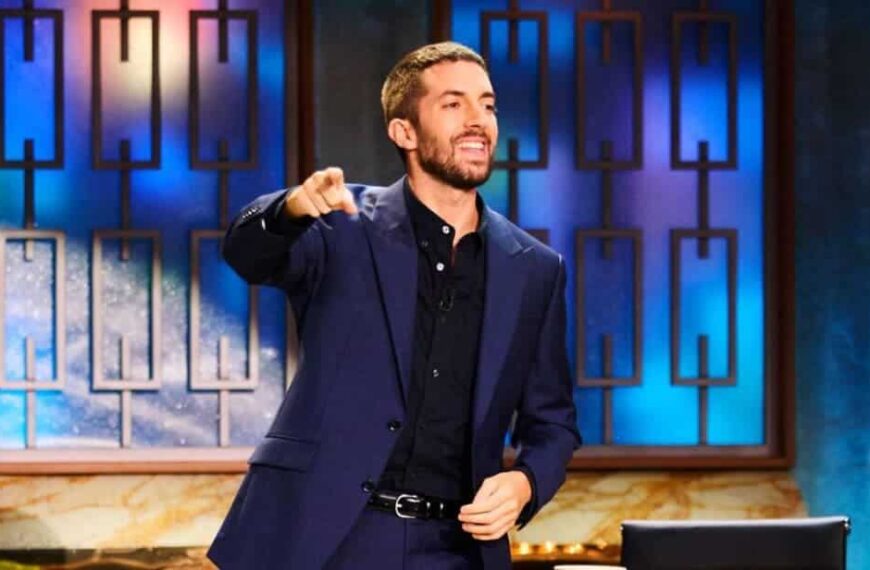 «David Broncano Gana el Premio Ondas 2024 por «La Revuelta», el Éxito de TVE»