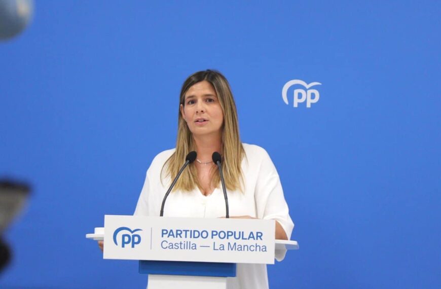 PP CLM Acusa A Page De Estar «Compinchado» Con Sánchez Para Habilitar El Aeropuerto De Ciudad Real Como Lugar De Acogida