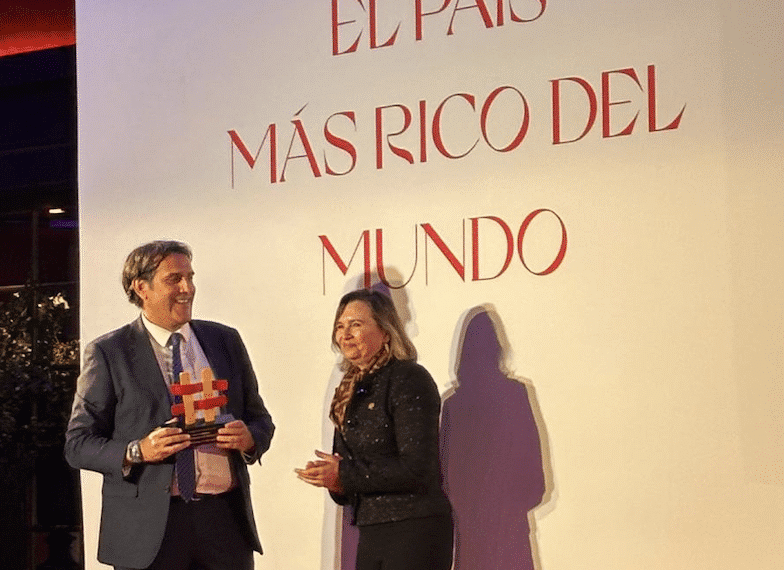 Pesca España Conmemora Dos Años con el Reconocimiento del Premio Alimentos de España