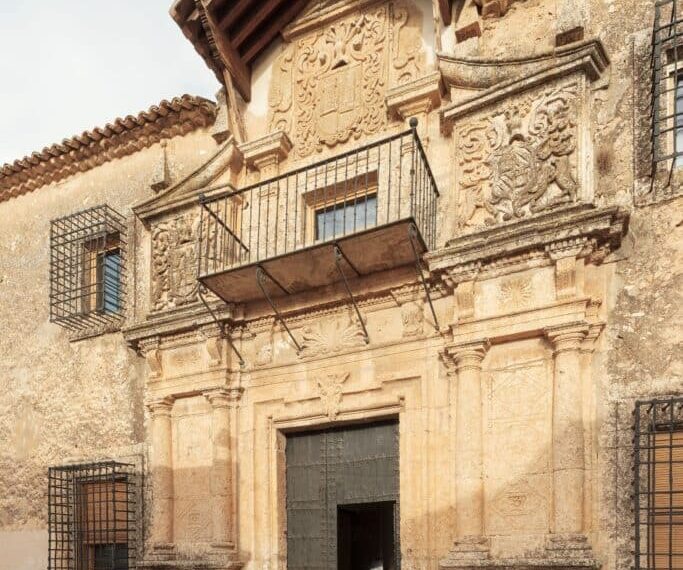 Premio COACM Emergente: Transformación Exitosa de la ‘Casa de la Sevillana’ en Sisante