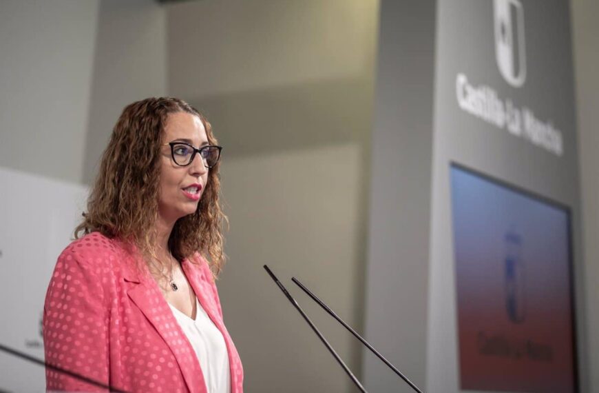 Simón solicitará a la FEMP que anime a los municipios a preservar recursos contra la violencia machista