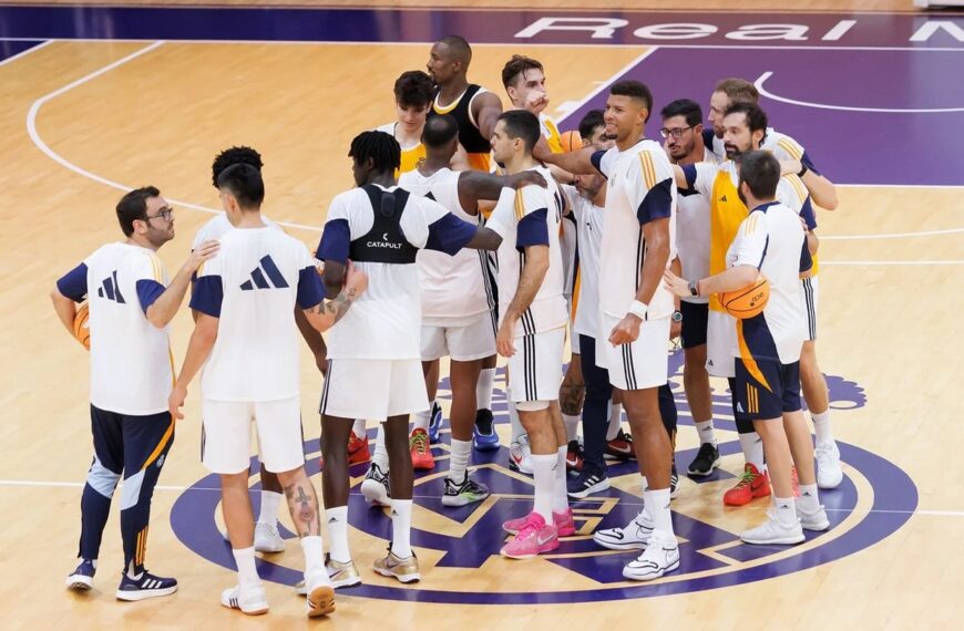 El WiZink Center se Viste de Gala para el Duelo de Baloncesto entre Real Madrid y Casademont Zaragoza