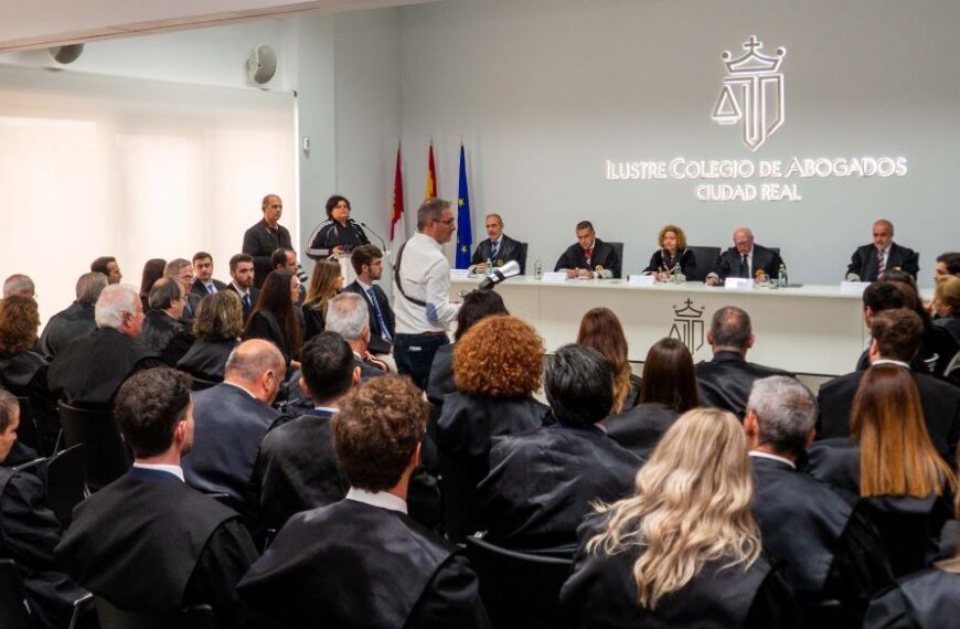 El Colegio de Abogados de Ciudad Real celebra la Jura de nuevos Letrados y anuncia importantes iniciativas de servicio público