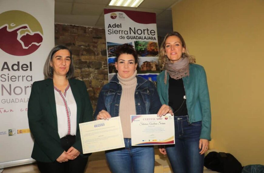 ADEL forma a 13 alumnos en mantenimiento y limpieza de alojamientos, especialidad con gran demanda laboral en la Sierra Norte