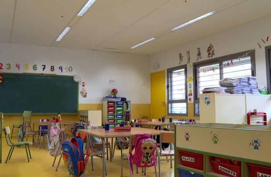 Colegios de CLM Brindan «Normalidad» a Niños Afectados por DANA en Valencia