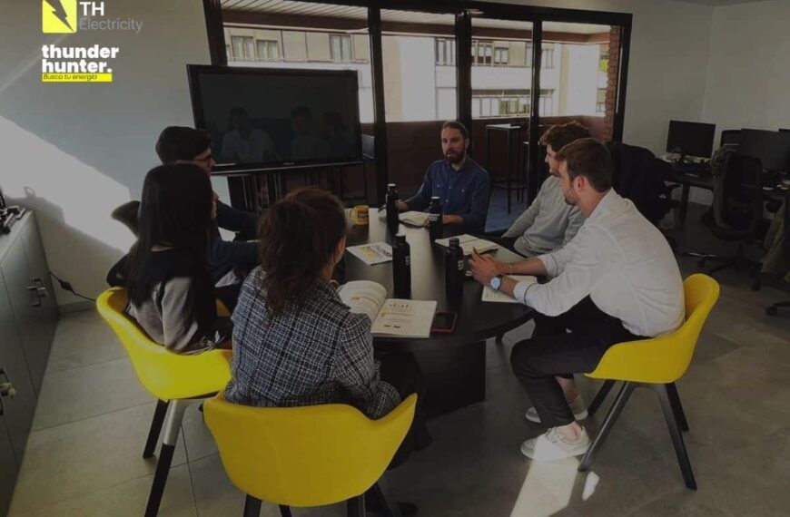 Lanzamiento de TH Electricity: La Innovadora Comercializadora de Thunder Hunter