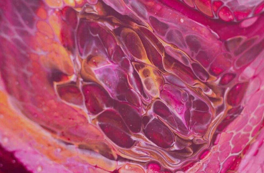 Bennu Santana: Innovador del Arte Fluido en Pintura y Joyería Hecha a Mano