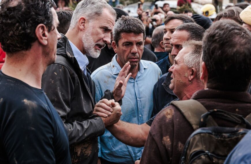 Guía Completa para Ver en Vivo el Mensaje Navideño del Rey Felipe VI: Horario y Canales de Retransmisión