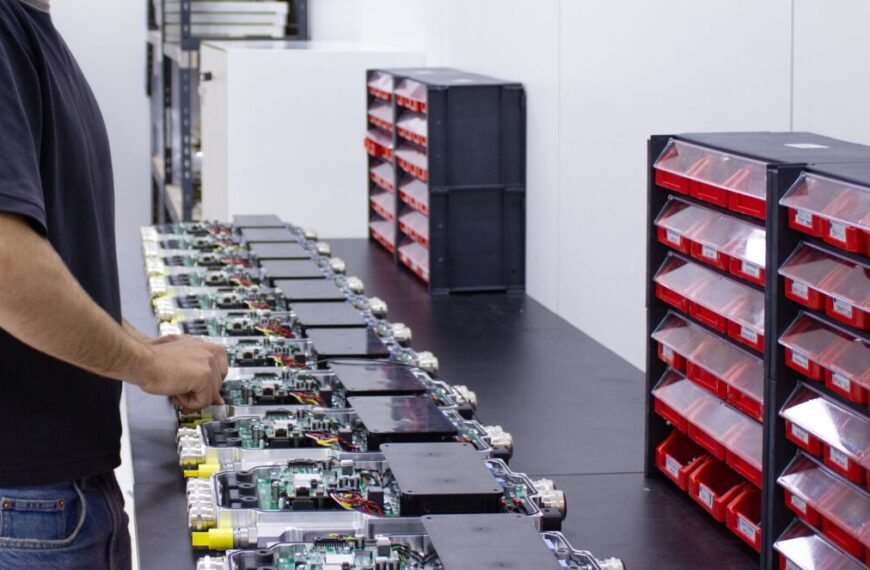 Arrow Electronics y NX Technologies Colaboran para Acelerar la Electrificación en el Sector del Transporte