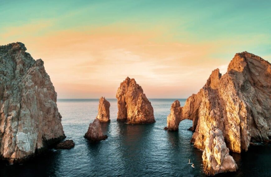 Los Cabos: Epicentro del Lujo en América Latina con Expansiones y Conexiones Internacionales