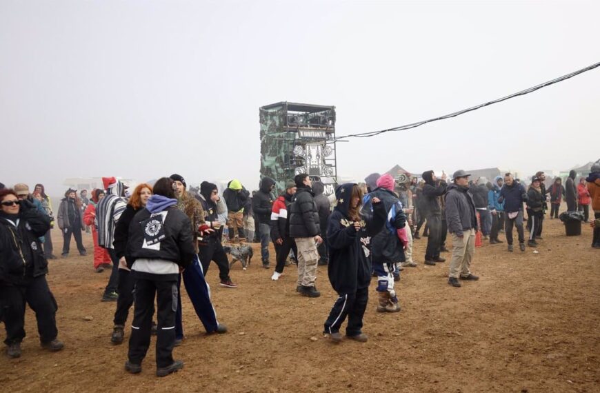 Policía estima en 5.000 los asistentes a la rave en el aeropuerto de Ciudad Real desde fin de año