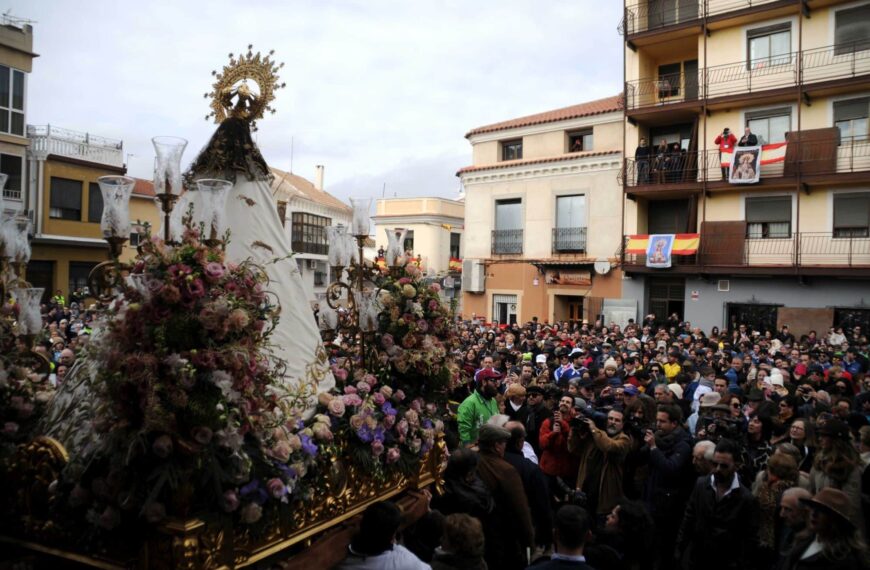 Villarta de San Juan se prepara para celebrar Las Paces, una tradición centenaria de fuego y devoción