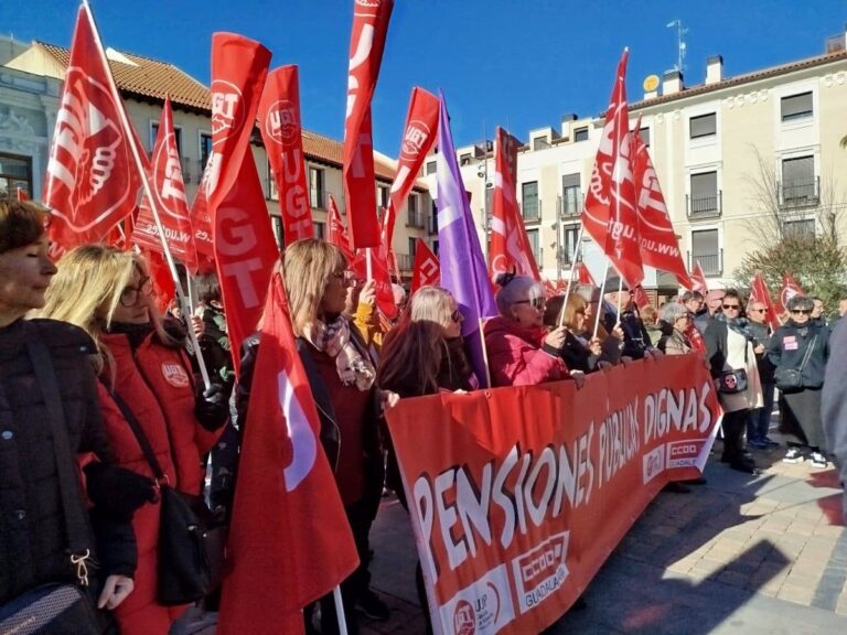 Centenares de personas en C-LM claman por el respeto a los derechos ciudadanos tras la polémica del decreto reciente