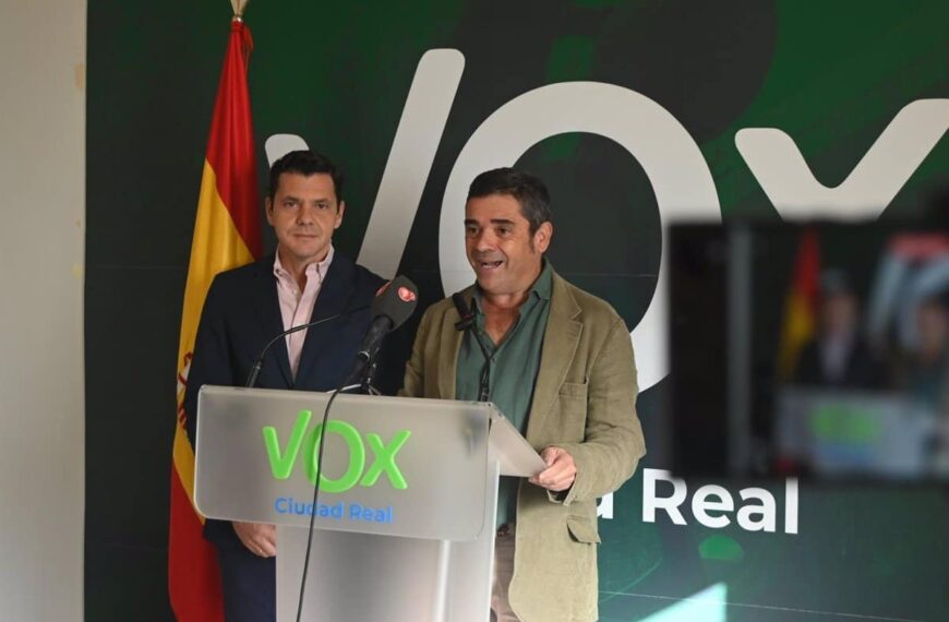 Luis Alberto Marín asume como diputado de Vox y ocupará una vicepresidencia en la Diputación de Ciudad Real