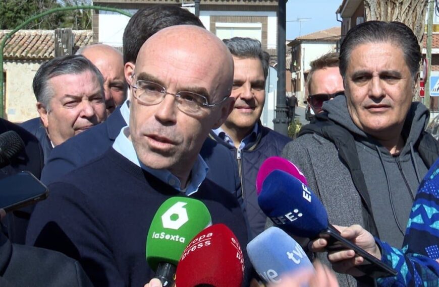 Buxadé Califica De «Maravillosa» La Ruptura Del Gobierno En Ciudad Real Y Rechaza La «Deslealtad» Del PP