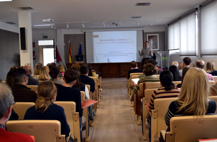 Se imparte el curso de Obligaciones del Titular de farmacia en relación con la administración sanitaria en el Colegio de Farmacéuticos de Ciudad Real