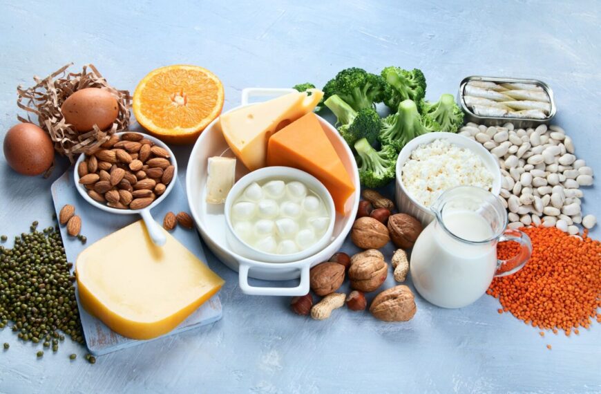 Claves Nutricionales para Fortalecer los Huesos: El Papel del Calcio, Zinc, Magnesio y Proteínas en la Prevención de la Osteoporosis