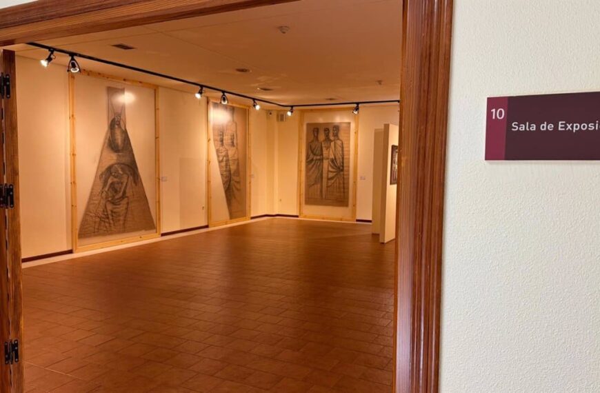 El museo López-Villaseñor inaugura una sala permanente dedicada a la pintura mural del autor ciudadrealeño