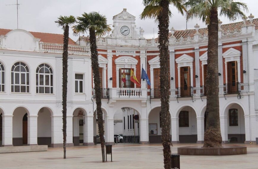 La ONG Movimiento por la Paz descarta el hotel de Manzanares para acoger a 116 migrantes debido a diversas circunstancias.