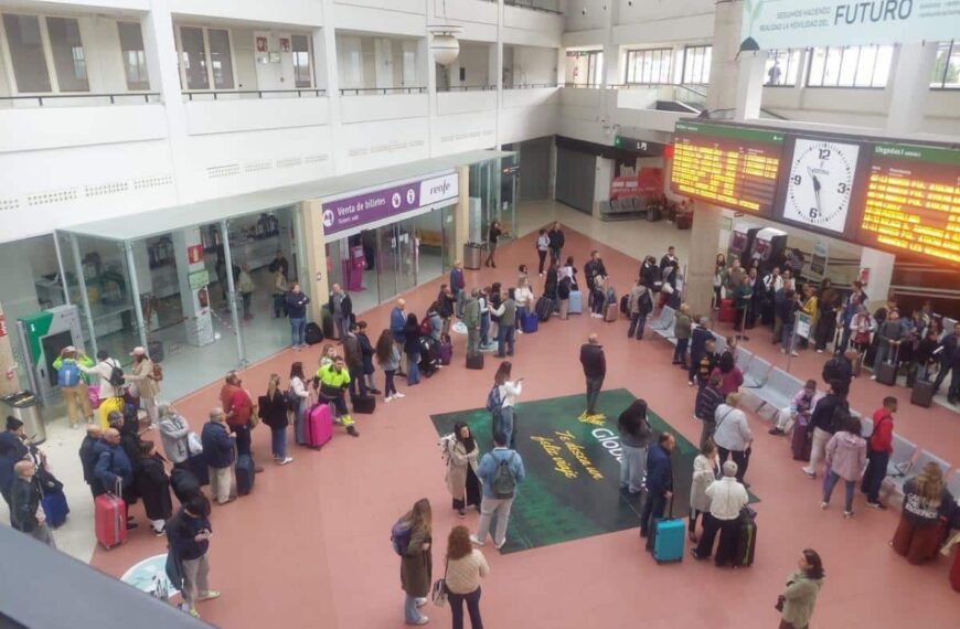 CCOO Denuncia el Caos en la Estación de Ciudad Real por Robo de Cable y Falta de Personal Informativo