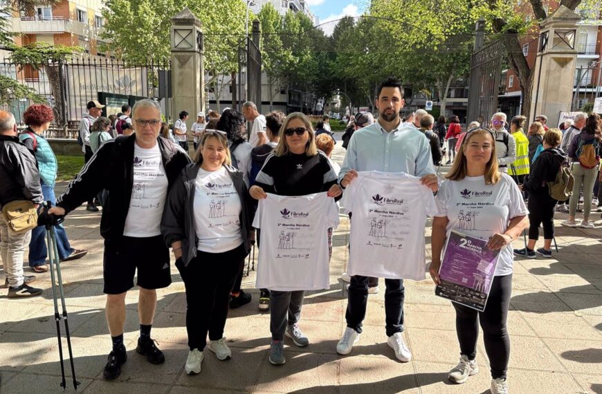 Ciudad Real duplica la participación en la II Marcha Nórdica FibroReal con más de 350 asistentes