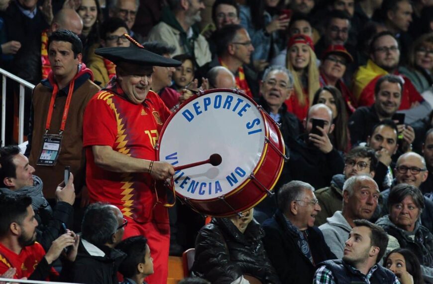 Fallece Manolo ‘El del Bombo’, uno de los más fieles seguidores de la selección