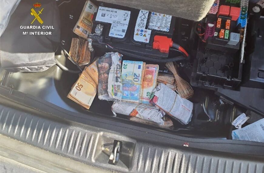 La Guardia Civil interviene en un control 133.900 euros en Villarta de San Juan