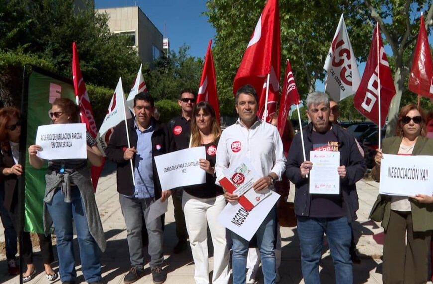 Vídeo: La educación concertada pide a Junta negociar jubilación parcial, reducción de carga lectiva y paga de antigüedad