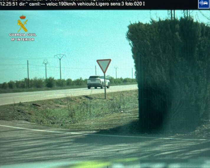 Investigan a un conductor por circular a 190 km/h en una carretera convencional de Ciudad Real