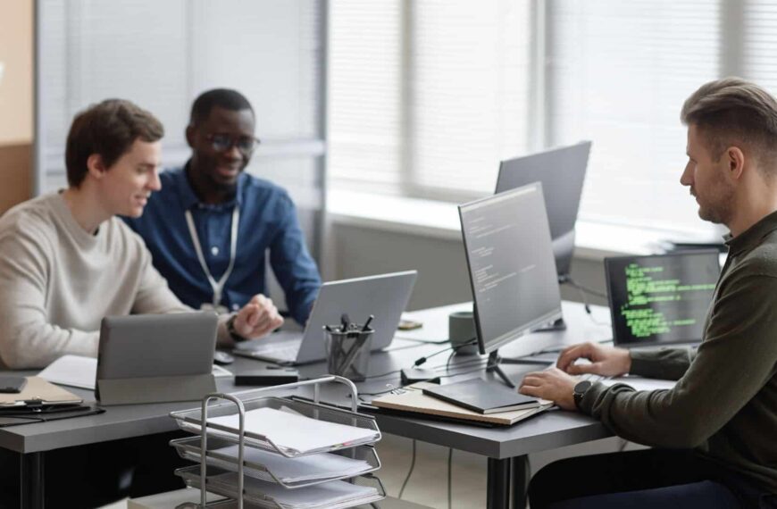 Alerta Digital: 37% de Profesionales en España Sufren Estrés por Amenazas de Ciberataques