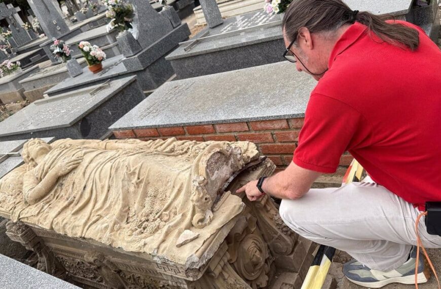 Comienza la segunda fase de la restauración de la tumba de Apolonia en el cementerio municipal de Ciudad Real