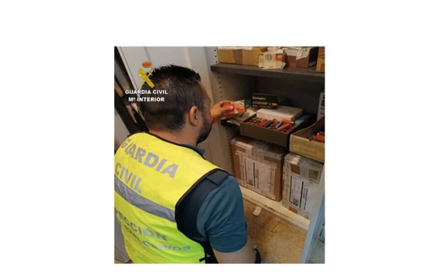 La Guardia Civil interviene 15.000 cartuchos en dos puntos de venta no autorizados en Ciudad Real y Puertollano
