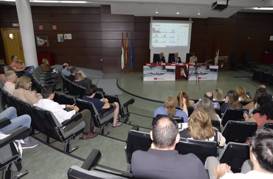 Más de medio millar de docentes reflexionan en el campus de Ciudad Real sobre innovación docente